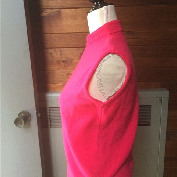 60’s vintage bright pink sweater - Picture 3 of 5